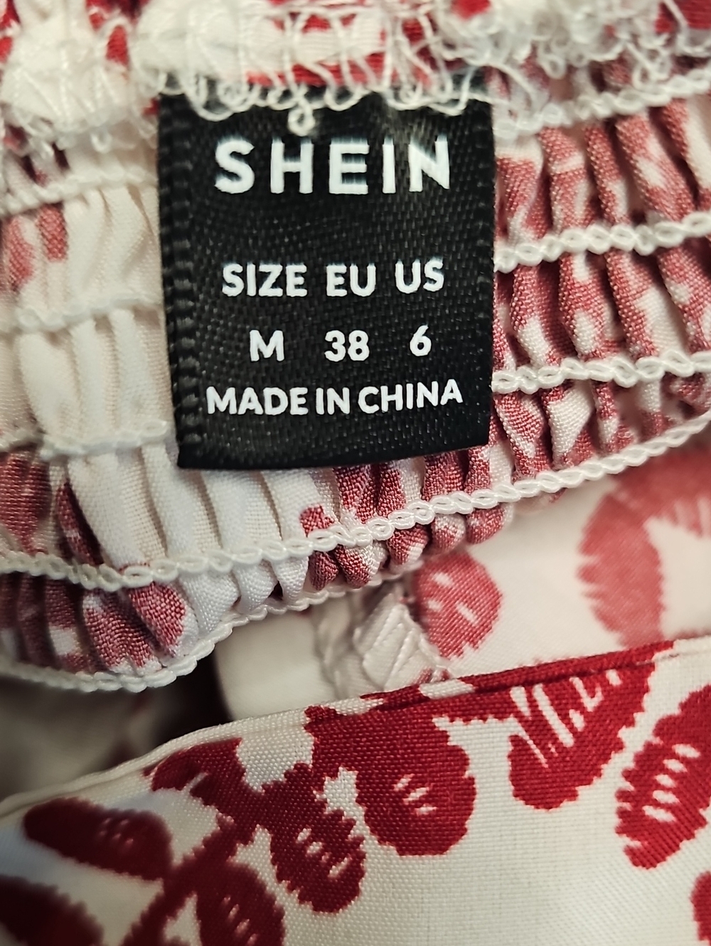 White and Burgundy Patterned Puff Sleeve Short Jumper - Picture 7 of 7